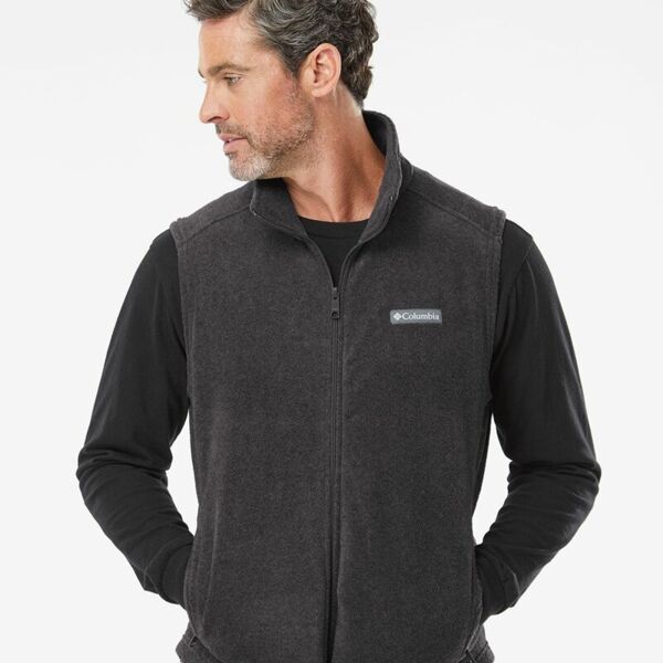 Men's Mountain™ Fleece Vest Thumbnail